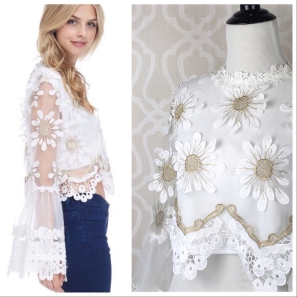 *LAST ONE!* Petals and Lace Bell Sleeve Crop Top - Picture 6 of 8